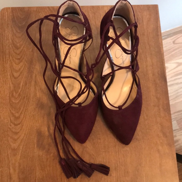 Lace up maroon heels - Picture 2 of 5